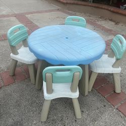 Kid Table