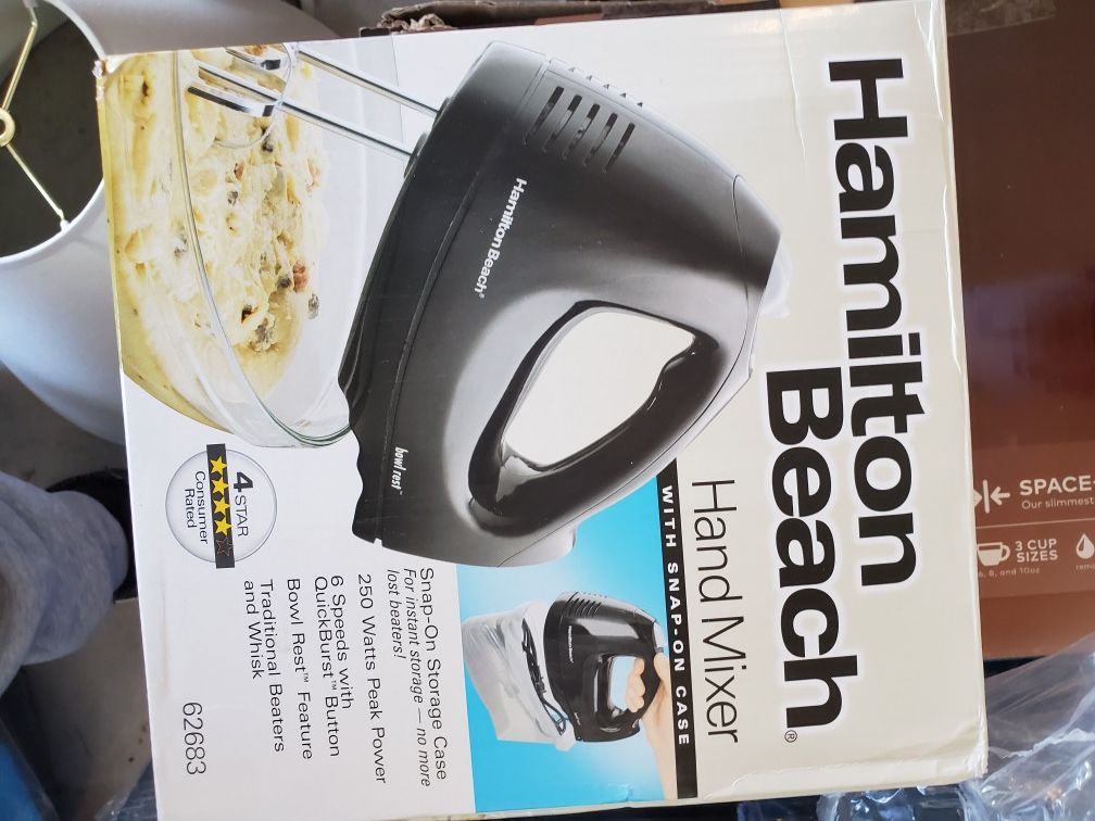 Hand Mixer with Snap-On Case - 62683