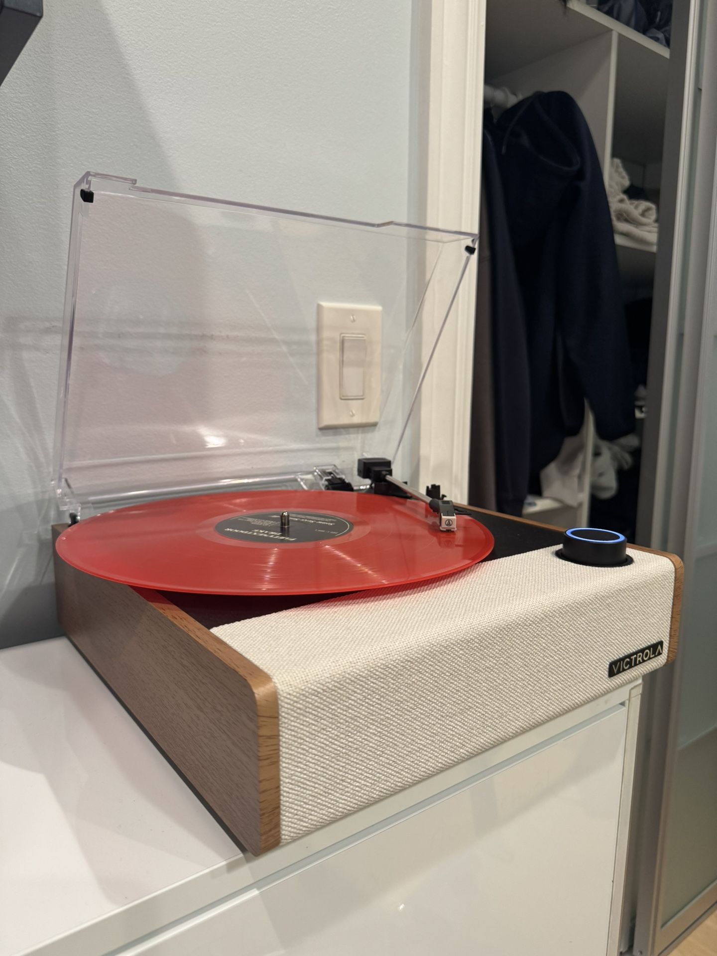 Victrola Eastwood II - Oak