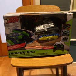 Air Hogs Thunder Trax Tank To Boat Remote control Toy