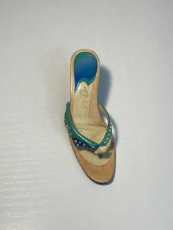 Just The Right Shoe Water #90204 Miniature Collectible Shoe