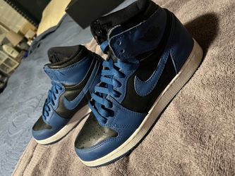 Nike Jordan 1's