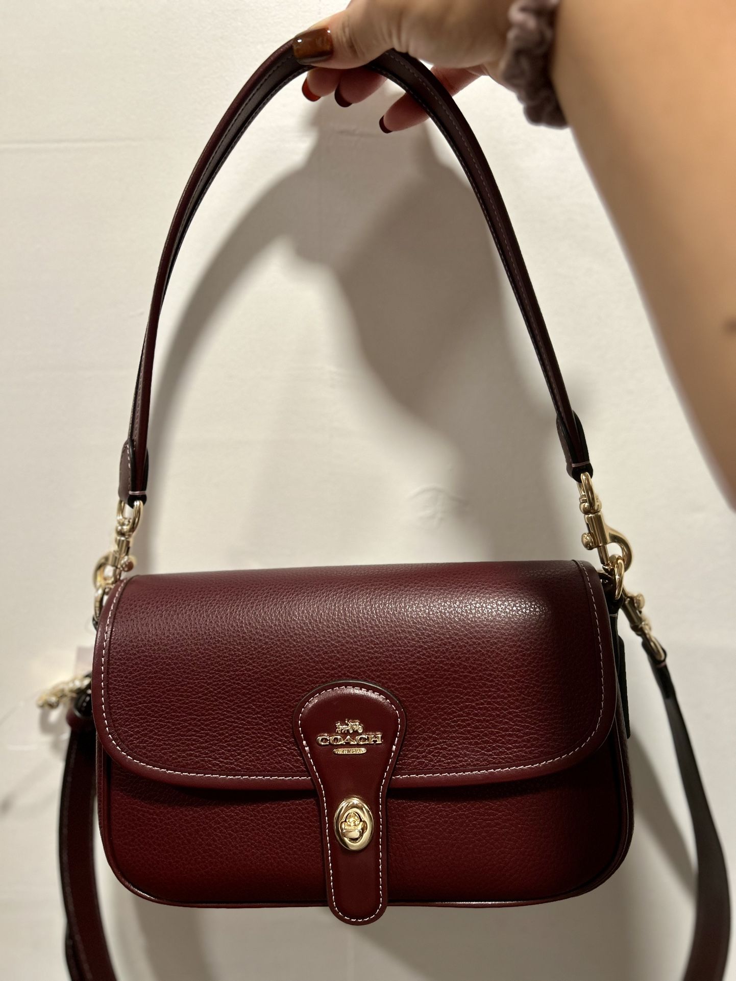 Coach Hadley Shoulder Bag 