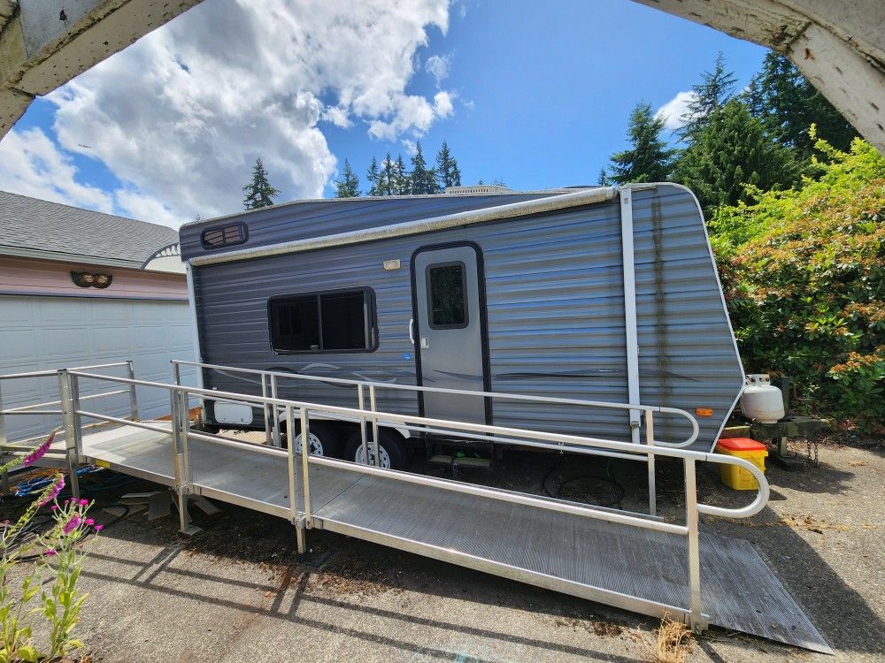 Best Offer TOY HAULER TRAILER Camping, Hunting, Off Roading, RV,