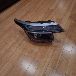 2020-2021 Kia Seltos Right Passenger Side Headlight 