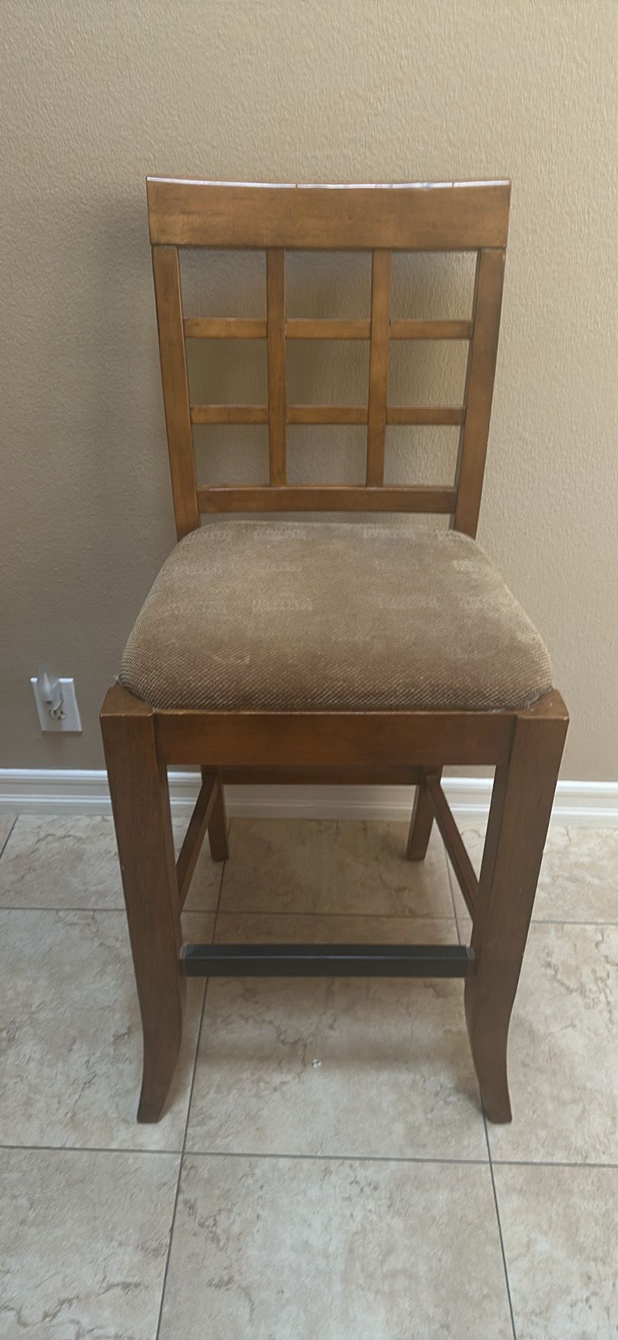 Wood bar stool