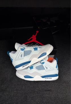 Air Jordan 4 Military Blue