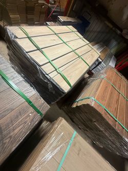 Water proof CLICK&lock / laminate available now!