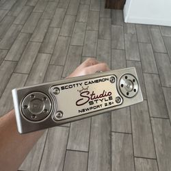 2025 Scotty Cameron Studio Style Newport 2.5 +