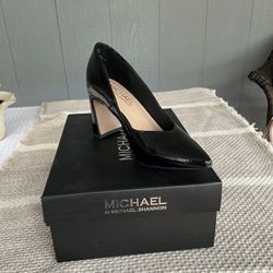 Michael Shannon Black Heel Pumps 