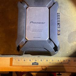 Pioneer 2 Channel Amp 400 Watts