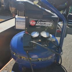 Campbel Hausfeld 6 Galons Air Compressor 
