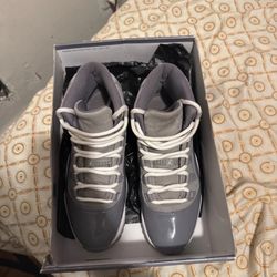 Cool Grey 11s Size 8