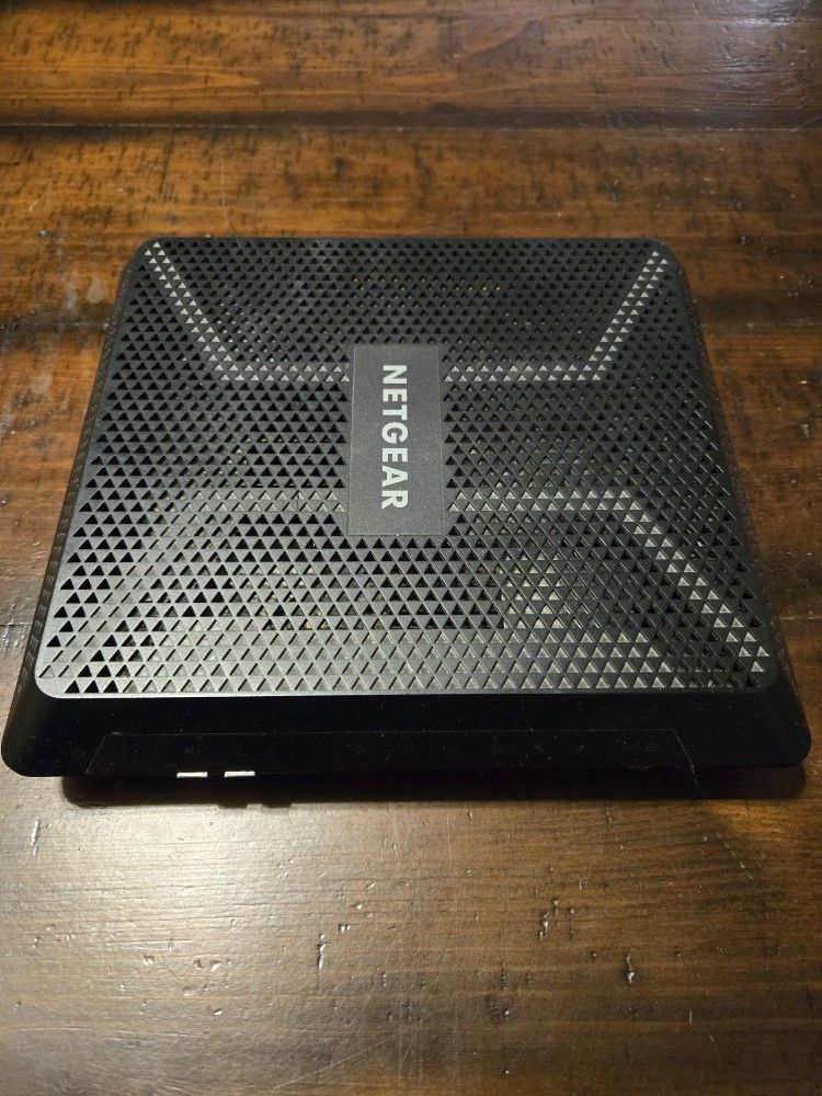 Netgear AC1900 WiFi Cable Modem (C7000)