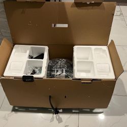 Brand new xhover -1 range pro comes with charger Bluetooth asking $100 