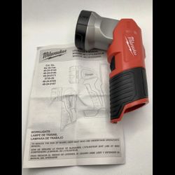 Milwaukee M12 LED work flashlight 