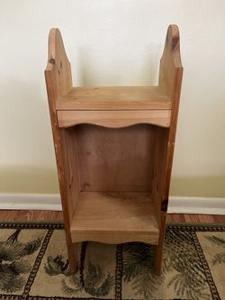 Solid Pine Wood Shelf  Stand.  Can Easily Be Refinished.  In Very Sturdy Condition 