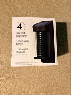3 Brand New Naturally Solar Post Accent Lights 4 Pack Black