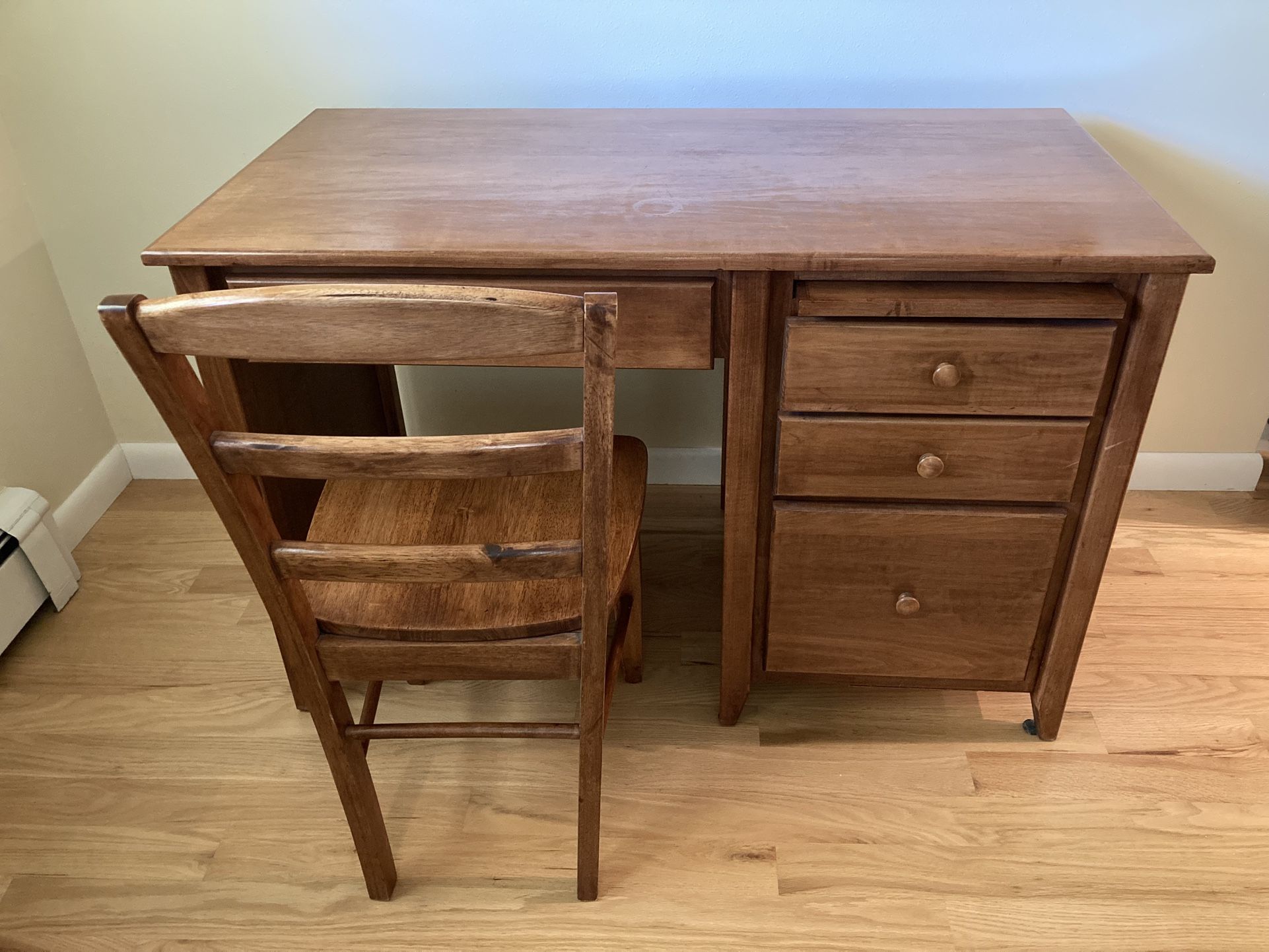 Wood Desk And Chair