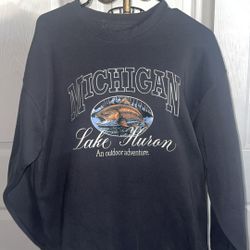 Women’s Sweatshirt 