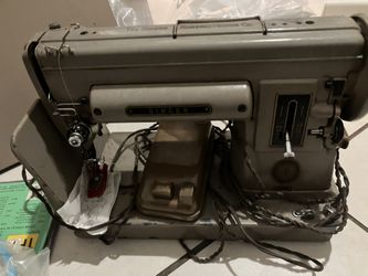 Singer Sewing Machine Vintage All Metal 301 Working
