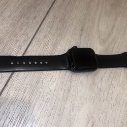 Apple SE Watch