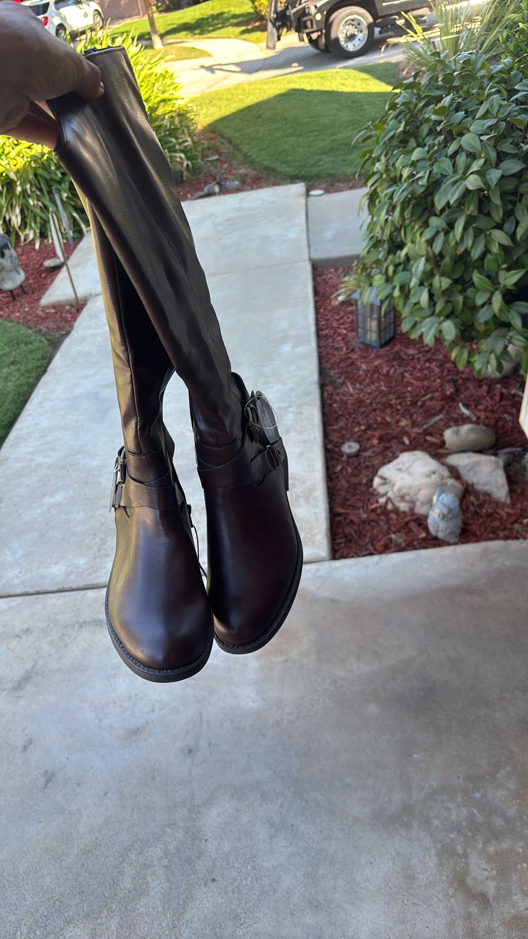 Brand New Brown Lether Boots