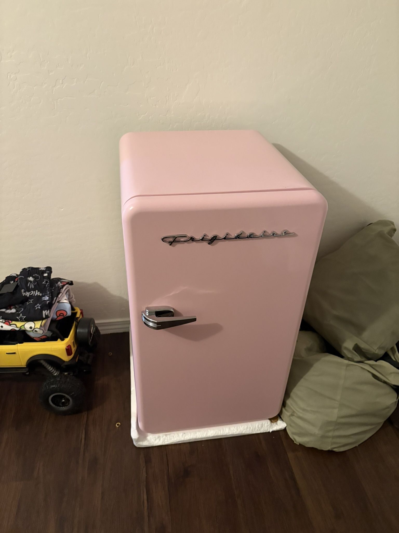 Pink mini fridge 