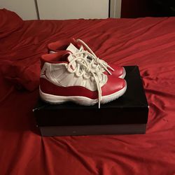 Jordan 11s Red White 7.5