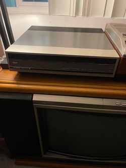 1981 RCA Videodisk player
