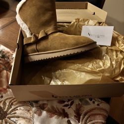 Koolaburra By  UGG Boots