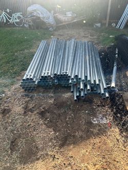 8 ft posts 2 3/8/ postes de 8’
