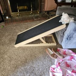 Adjustable Pet Ramp For Couch Or Recliner 