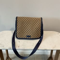 Gucci 🔥 (authentic )