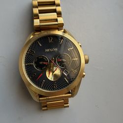 Nixon chronograph quartz watch