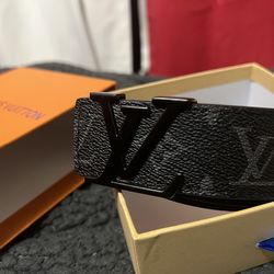 Iouis vultton belt monogram black (disc for real price)