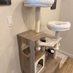Cat Tree w/ Liter