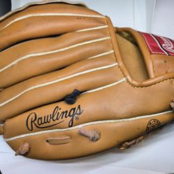 Baseball glove
