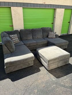 Gray Sectional Sofa with Ottoman