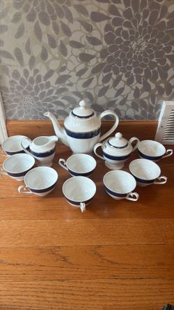 Once-Used 11-piece Bone China Tea Set - Midnight Blue - Gold