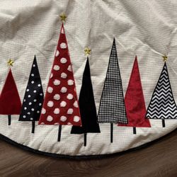 Tree Skirt 