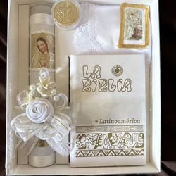 Communion Candle With Bible/ Vela De Communion Y Biblia 