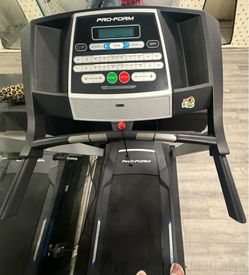 ProForm 6.0 RT Folding Treadmill – Excellent Condition – $250 OBO