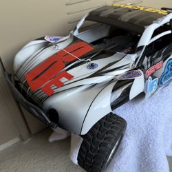 Traxxxis Short Course Truck 