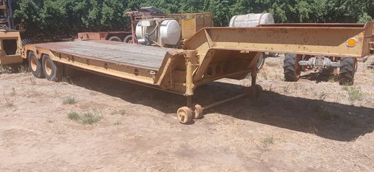 For heavy equipment trailer