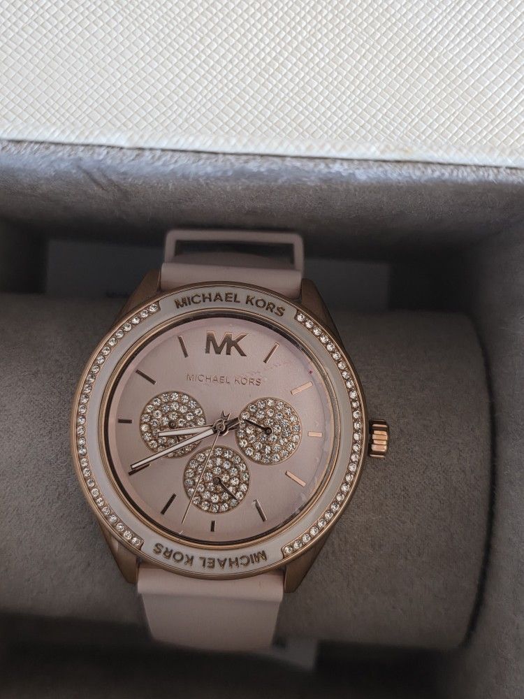 NWT Michael Kors MK6946 Women display picture 3