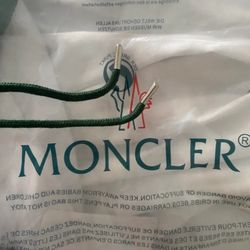 Moncler Shorts – Authentic Designer Streetwear