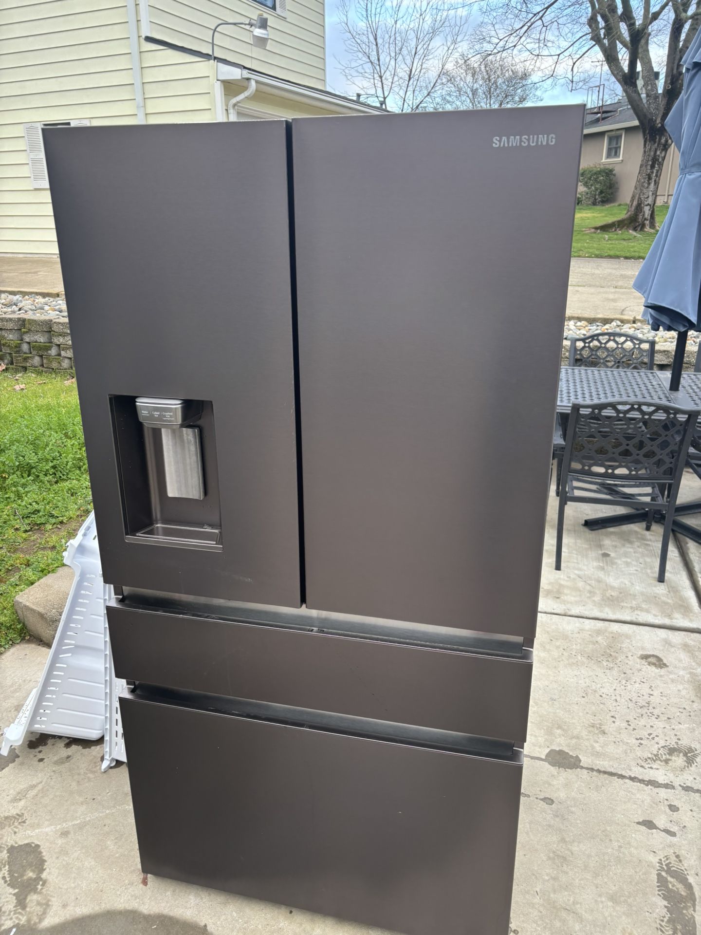 Samsung Refrigerator Like New