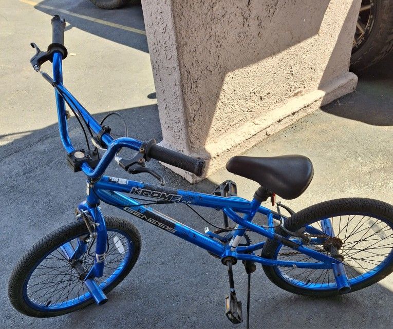KROME 2.0 GENESIS BIKE NEW $40