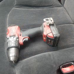 Milwaukee Fuel M18 Brushless Drill 